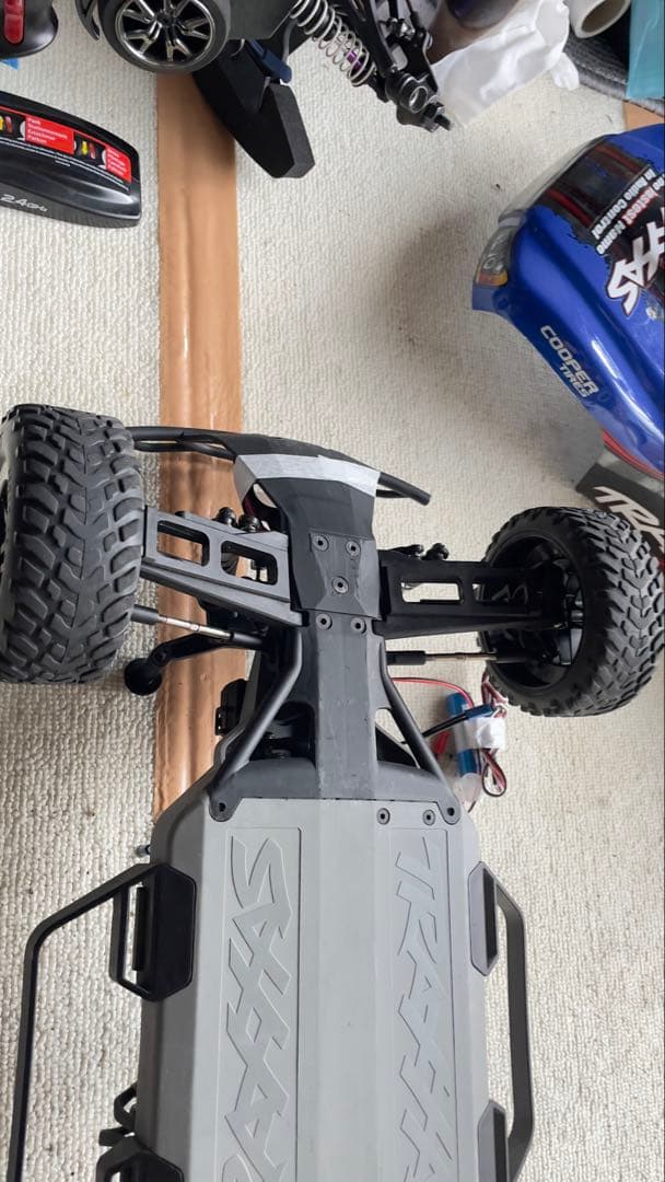 トラクサス スラッシュ 100キロ＋ 特別仕様 1/10 sc 4×4VXL