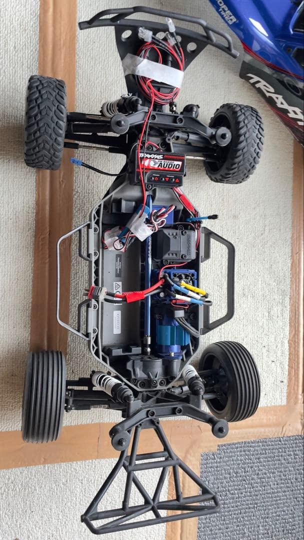 トラクサス スラッシュ 100キロ＋ 特別仕様 1/10 sc 4×4VXL