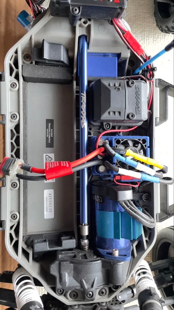 トラクサス スラッシュ 100キロ＋ 特別仕様 1/10 sc 4×4VXL