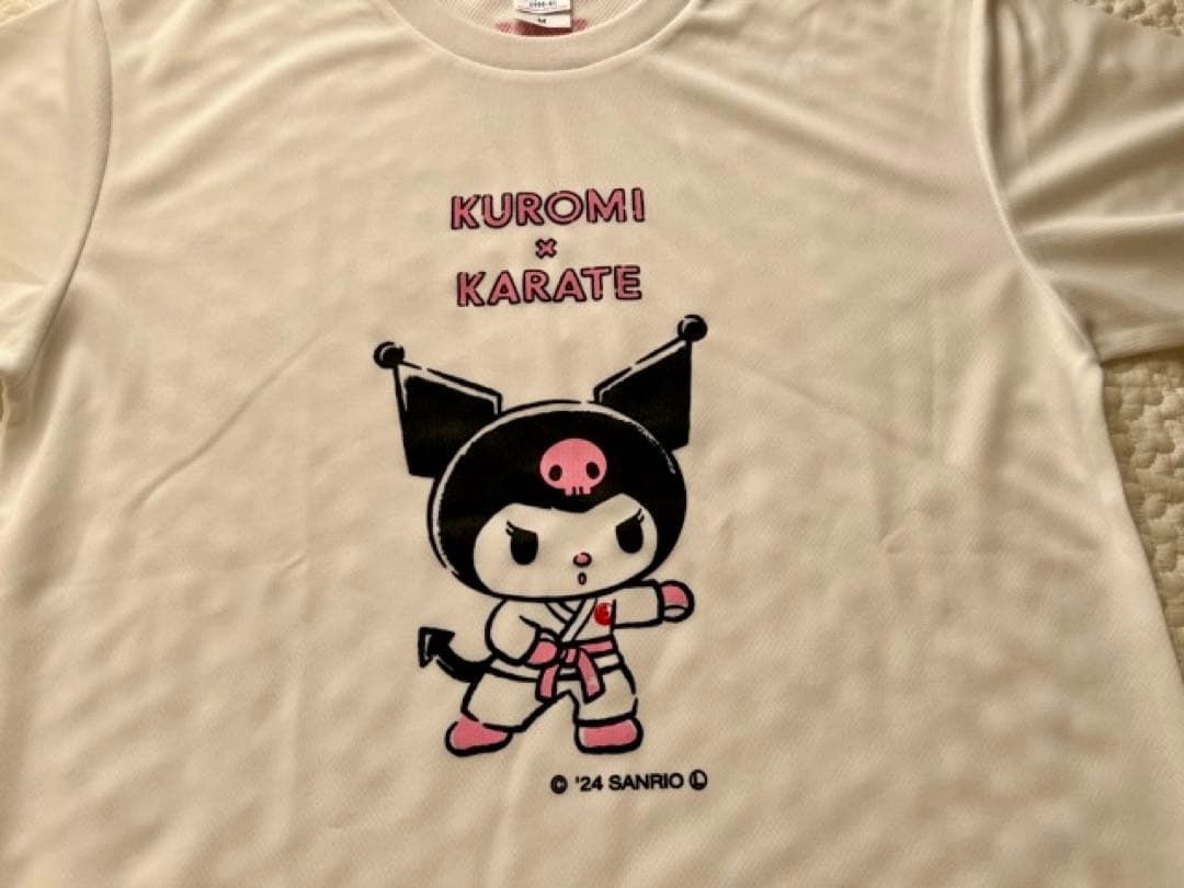 サンリオ 空手 コラボ Tシャツ Mサイズ クロミ sanrio kuromi