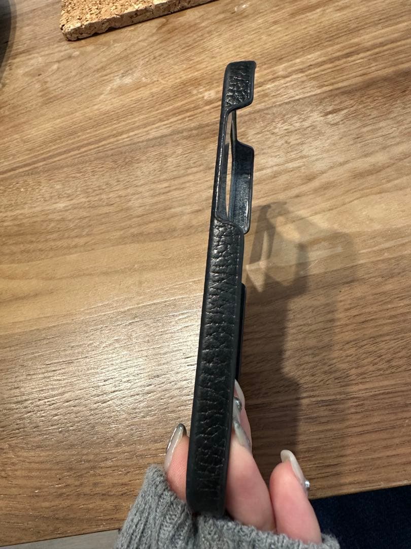 ファミリア　iPhone14Pro スマホケース