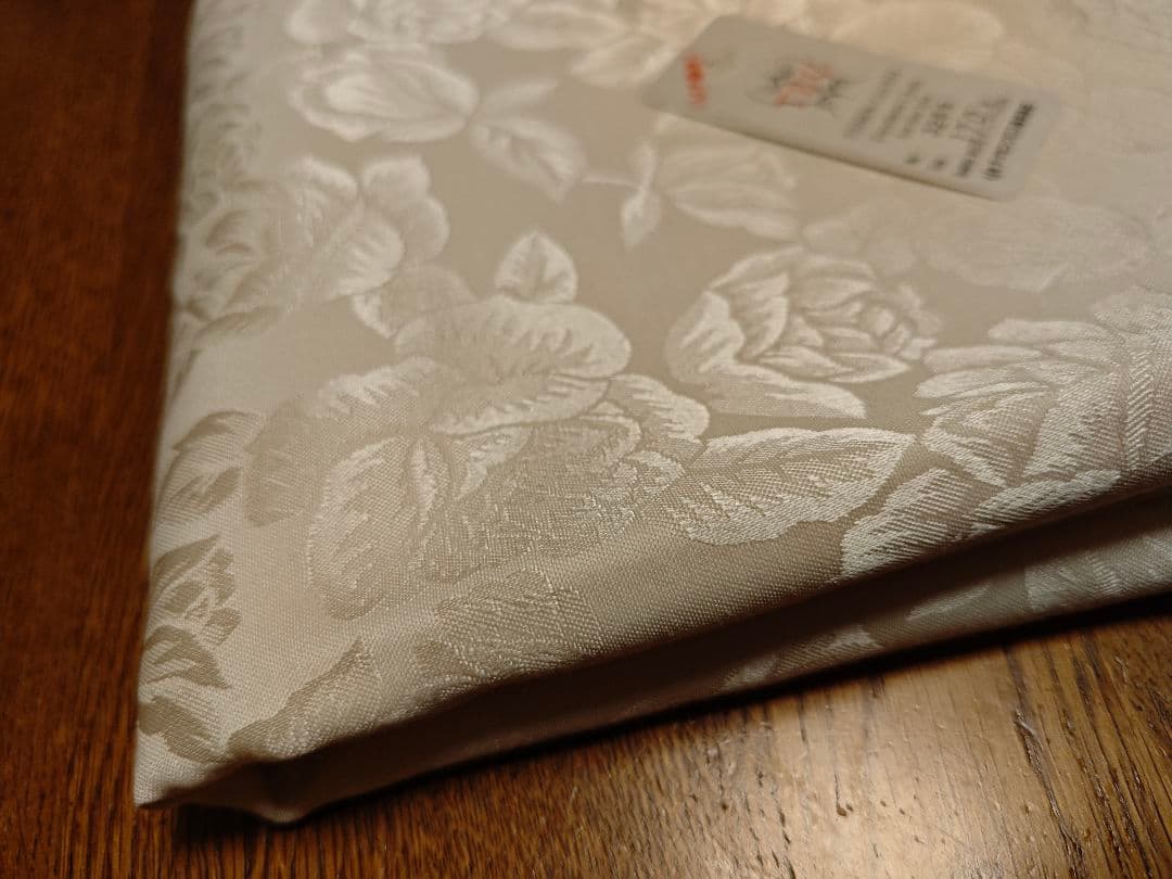 テイセンクロス　テーブルクロス　花柄　直径170cm　三越販売　F-TK3002