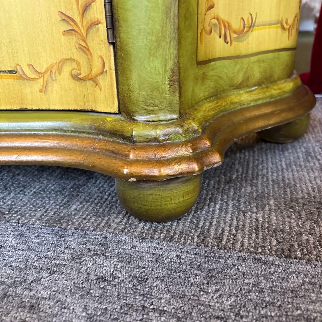 ロココ調　アンティーク風チェスト(キャビネット)