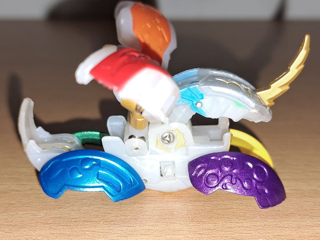 爆丸　爆テク　統タヴァネル 虹(レインボー)クリア ver.　メタルパーツおまけ