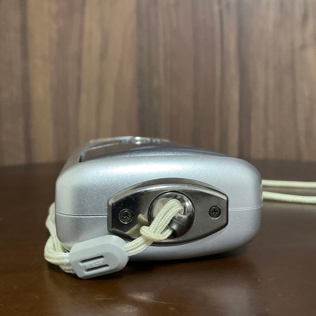 デジタルカメラ Nikon COOLPIX E3500