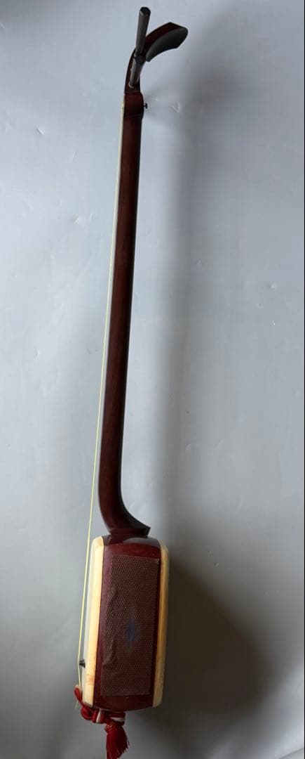 三味線　東サワリ装備　ハードケース付　動物皮　付属品多数　調整無しで即演奏可能