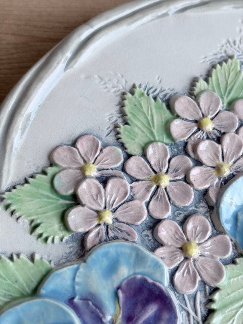 Jie Gantofta ブーケの陶版