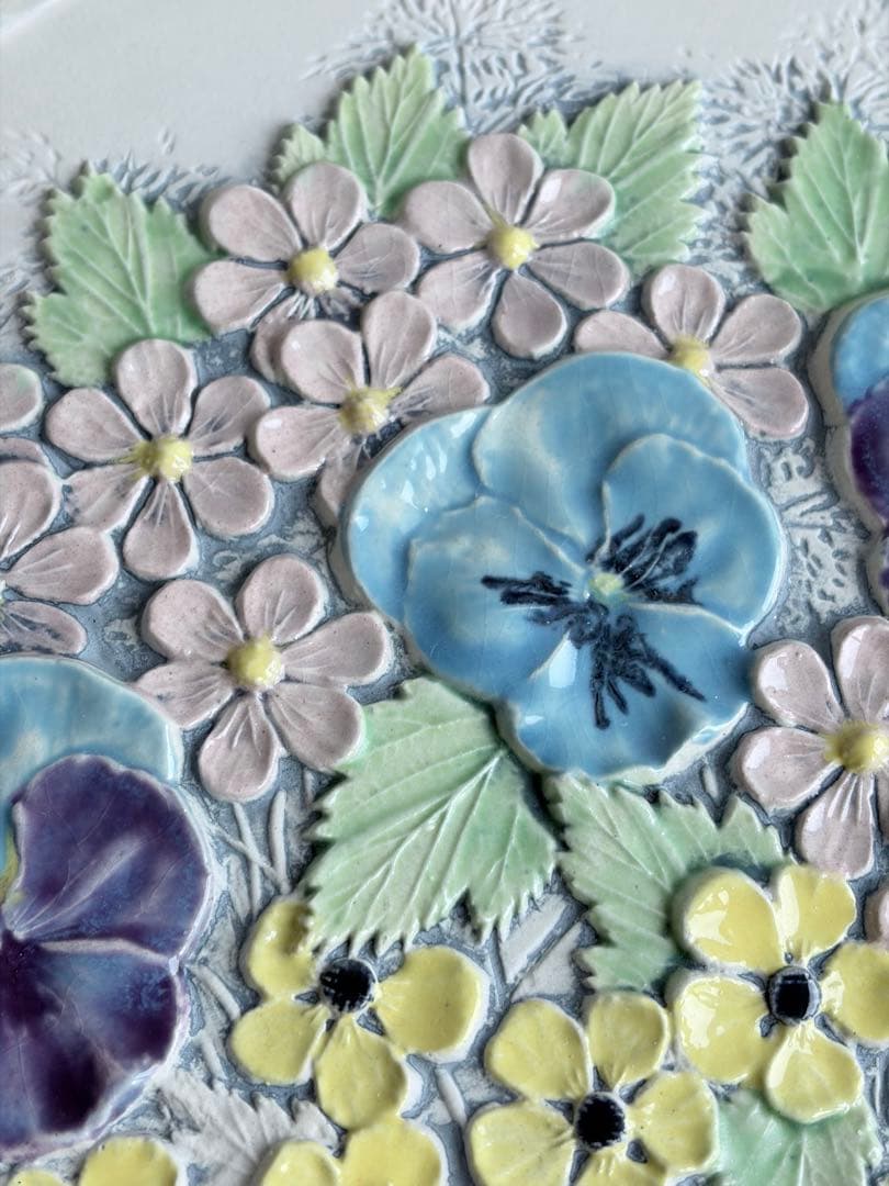 Jie Gantofta ブーケの陶版