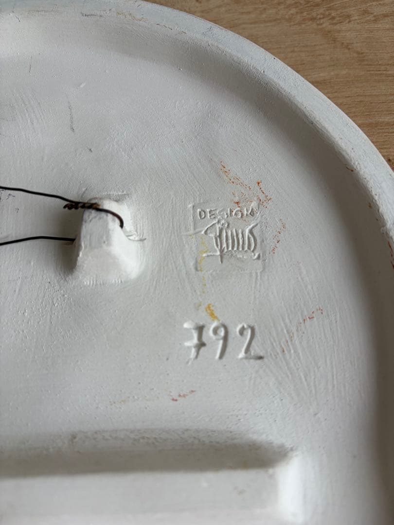 Jie Gantofta ブーケの陶版