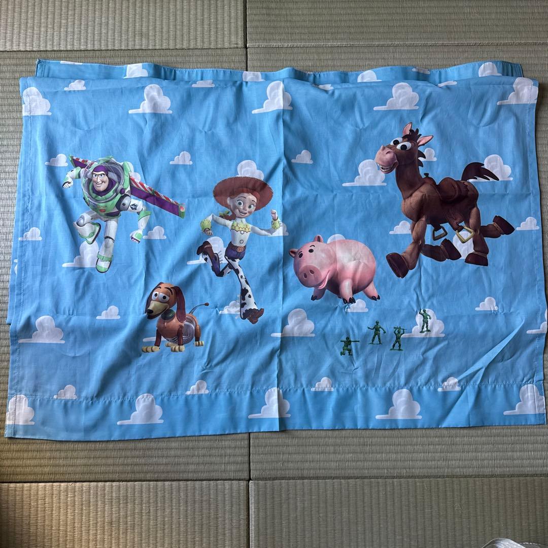 トイストーリー　ディズニー　UVカットカーテン　2枚セット　ピクサー　ベルメゾン