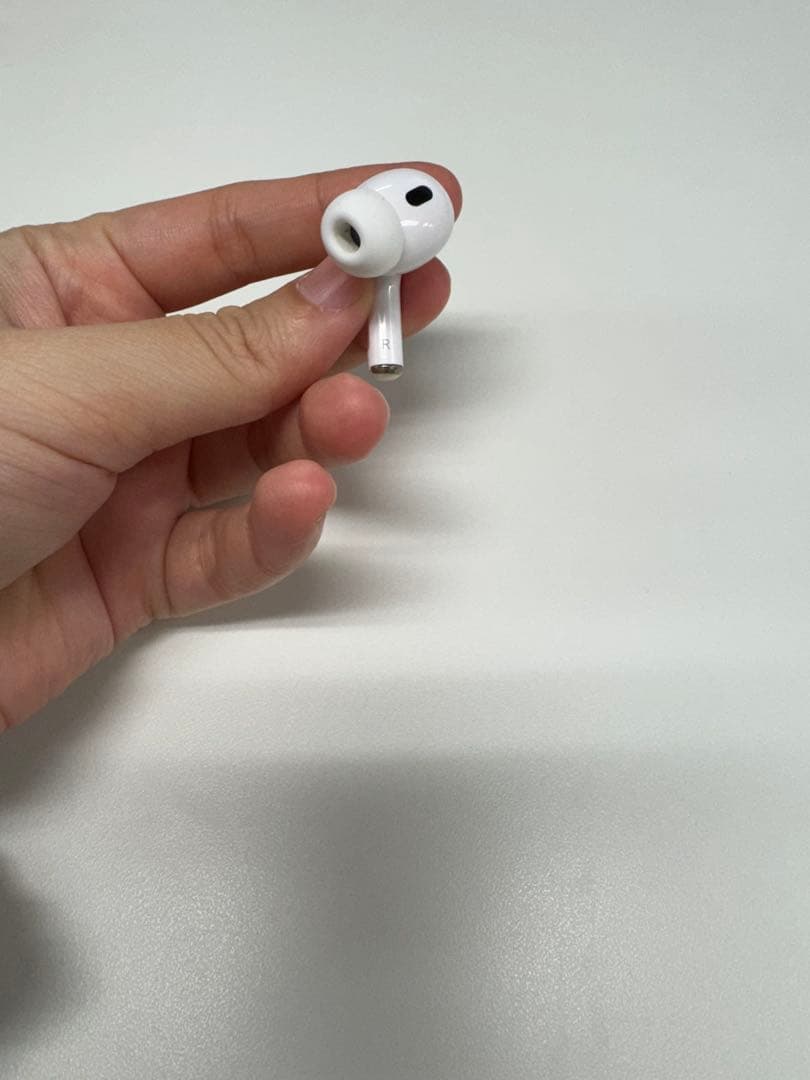 AirPods Pro lightning 第ニ世代　本体のみ