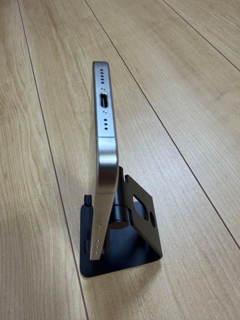 【最終値下げ】【美品】iPhone15pro 128GB ホワイトチタニウム