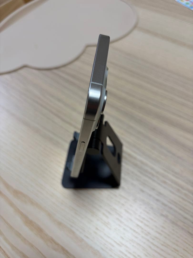 【最終値下げ】【美品】iPhone15pro 128GB ホワイトチタニウム
