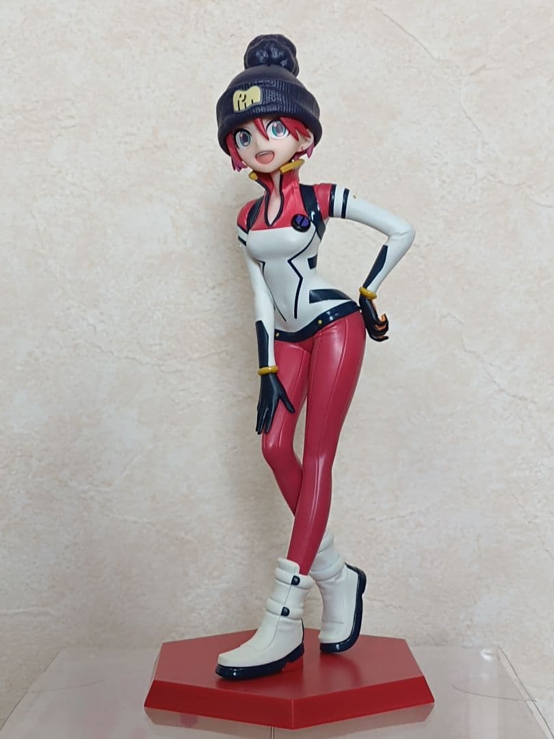 ガンダム　ジークアクス　アマテ・ユズリハ　マチュ　フィギュア　パイロットスーツ