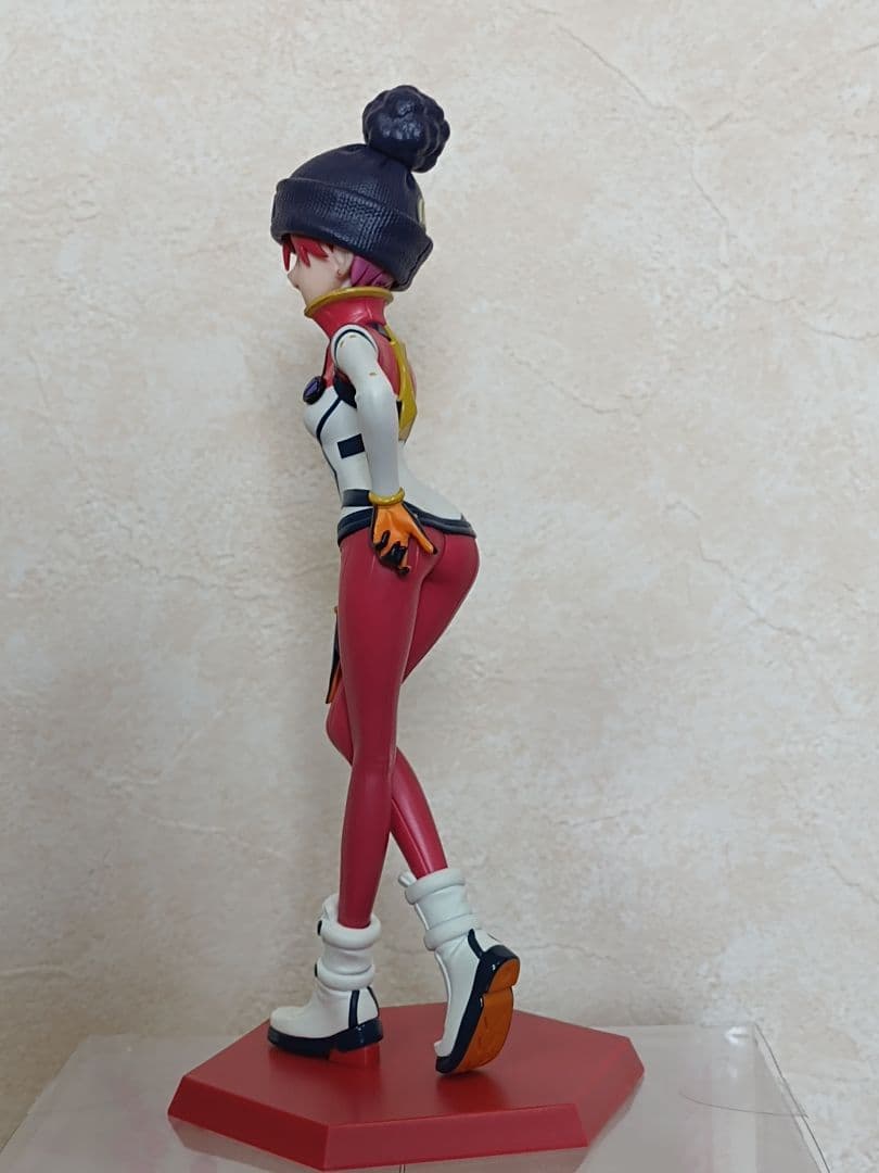ガンダム　ジークアクス　アマテ・ユズリハ　マチュ　フィギュア　パイロットスーツ