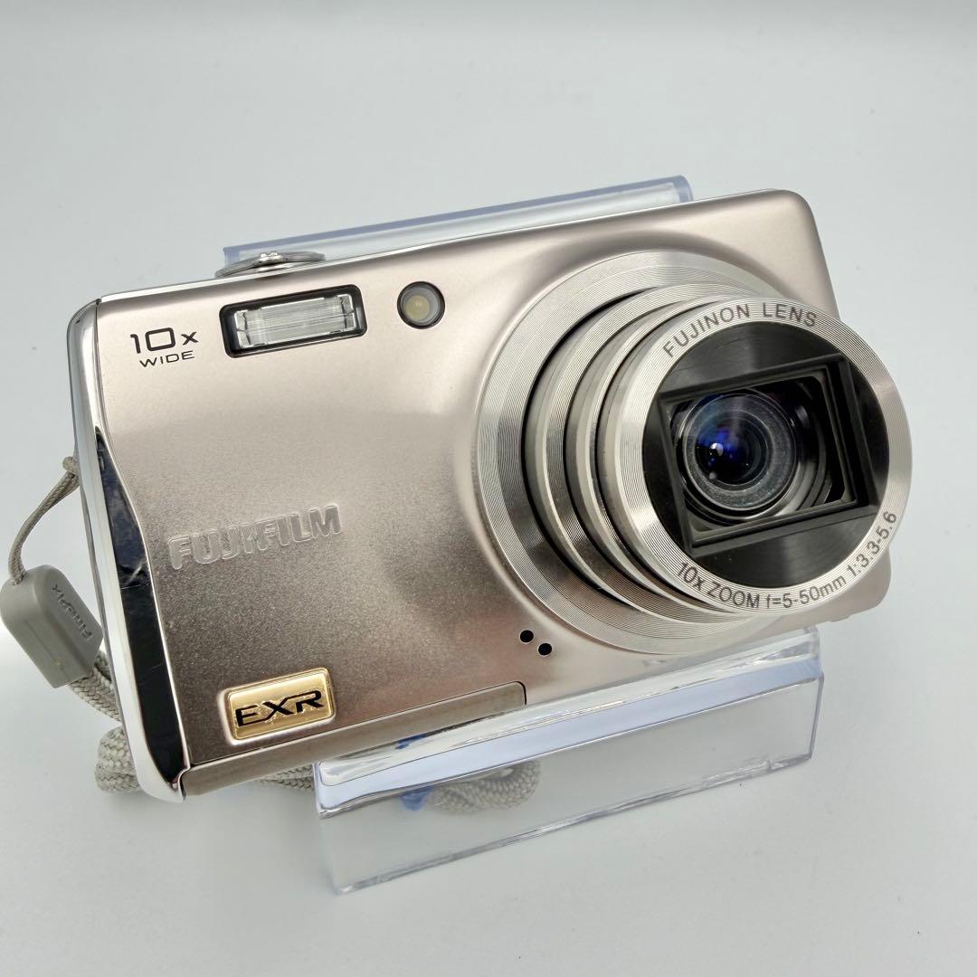 【極美品】FUJIFILM FINEPIX F80EXR ゴールド 17-30