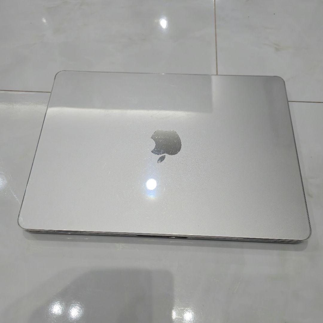 最大容量100% MacBook Air M2 シルバー 16GB/512GB