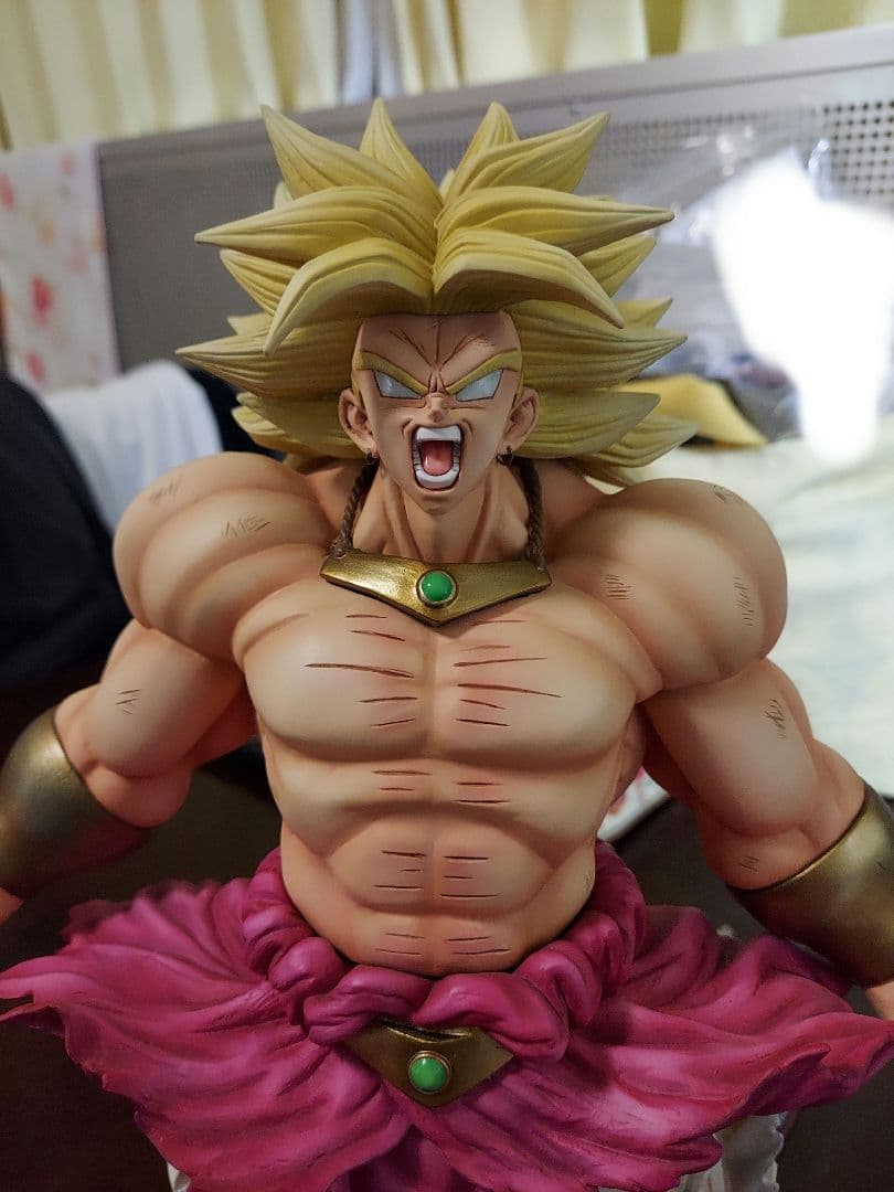 ドラゴンボール フィギュア リペイント 一番くじ ブロリー 超サイヤ人