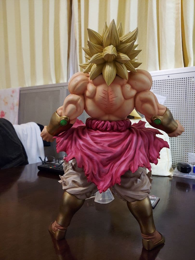 ドラゴンボール フィギュア リペイント 一番くじ ブロリー 超サイヤ人
