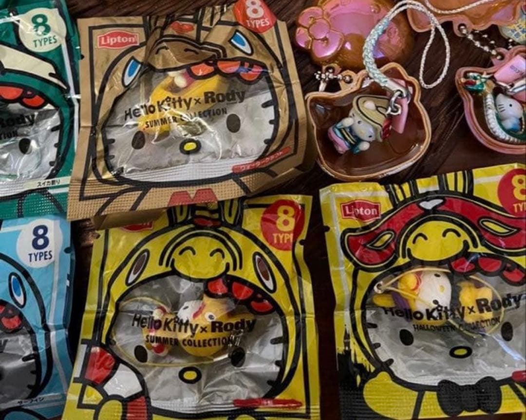 ハローキティ ご当地根付ストラップ