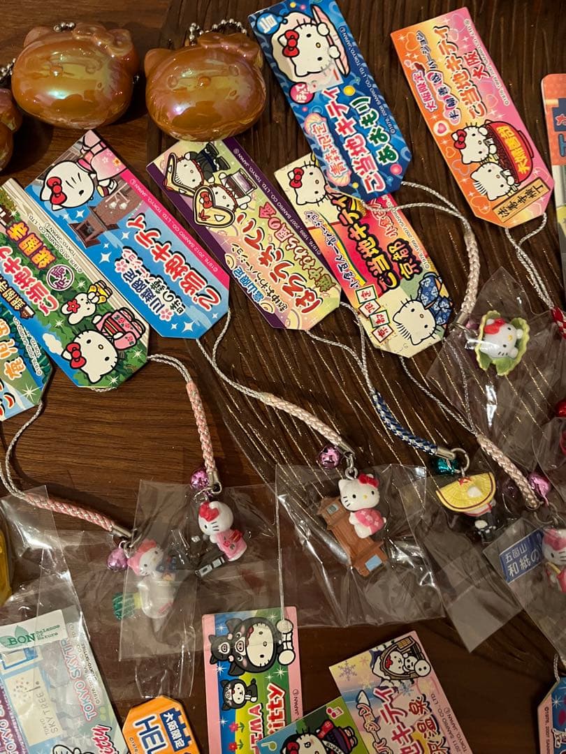 ハローキティ ご当地根付ストラップ