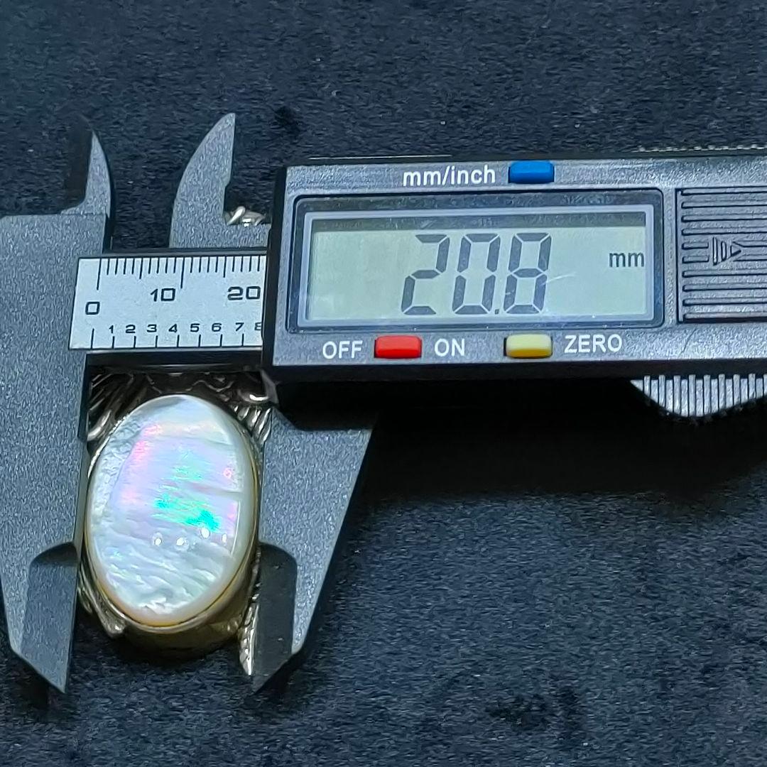 CJ47　貝殻　925銀刻印　ペンダントトップ　美品