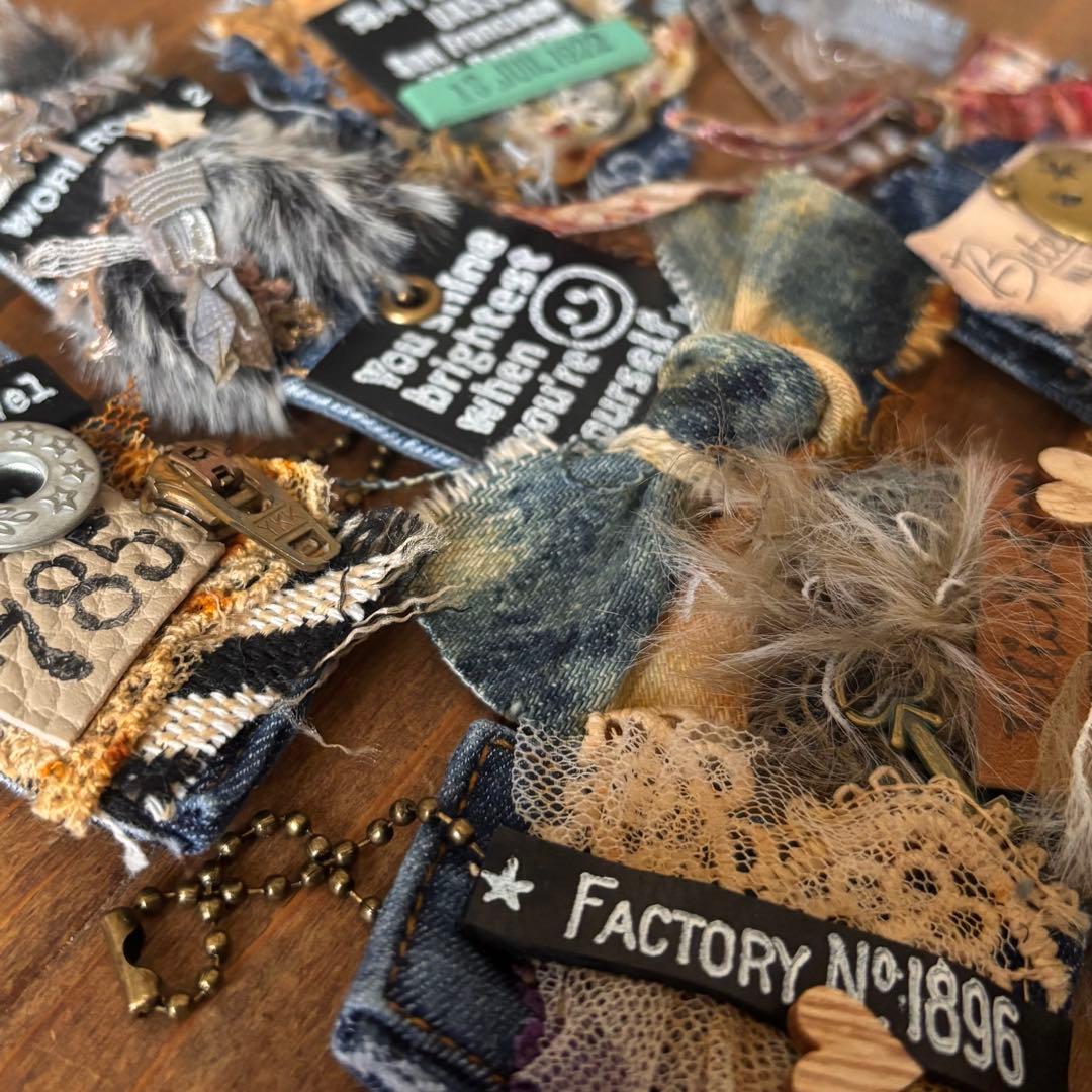 デザインタグ　アンティークコラージュレザータグ　革タグ　デニムリメイク1300