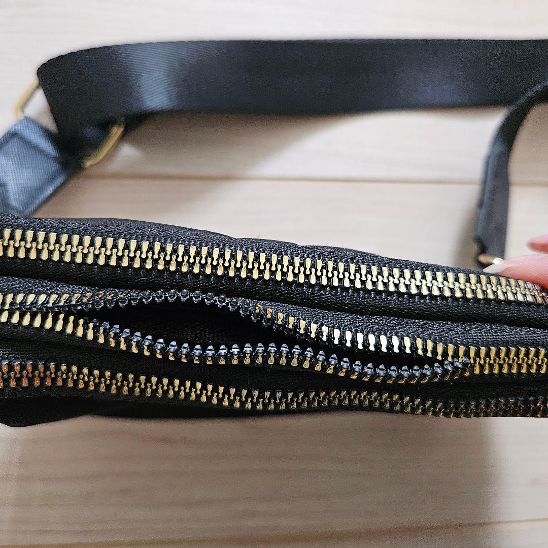 ノベルティショルダー