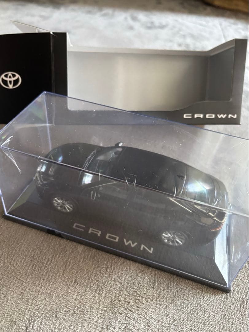 TOYOTA CROWNトヨタクラウンミニカー1/30ダイキャスト製非売品