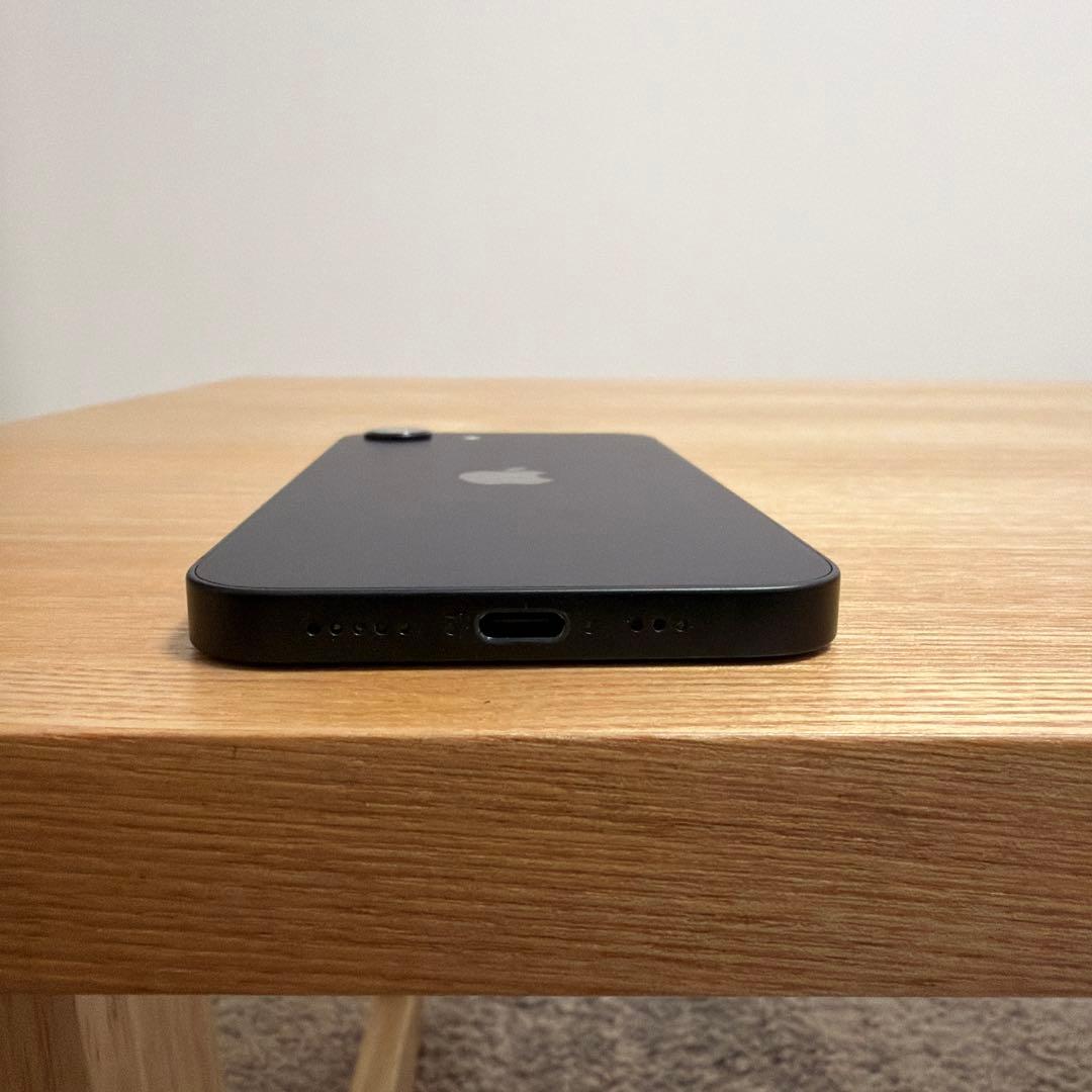 iPhone16e 128GB ブラック 【本体＋typeCコード＋箱】