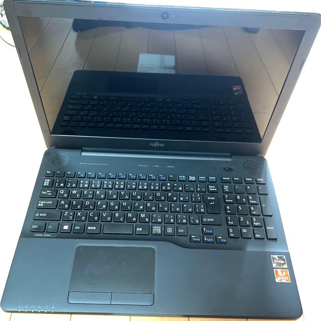 Fujitsu LIFEBOOK AH76/D1ノートPC