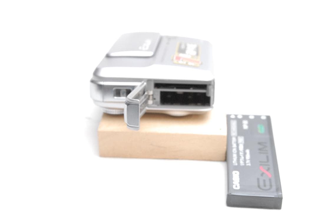 CASIO EXILIM EX-V7 (良品）