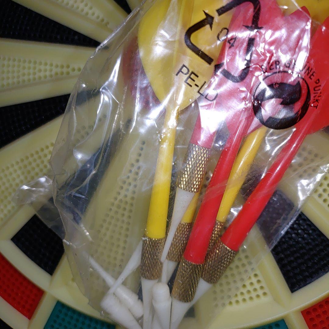 ダーツボードとダーツ１式（Harrows）セット