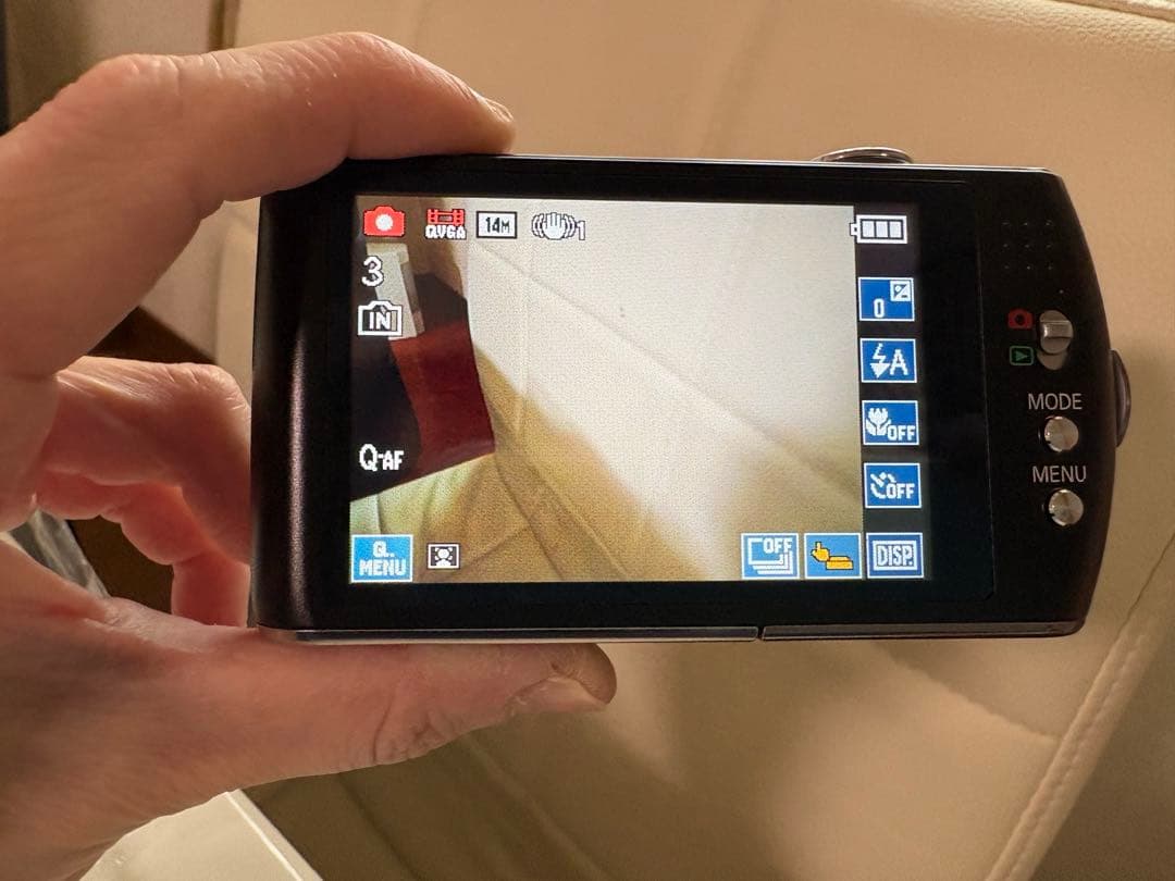 【パナソニック】LUMIX FX70 デジタルカメラ　ブラック