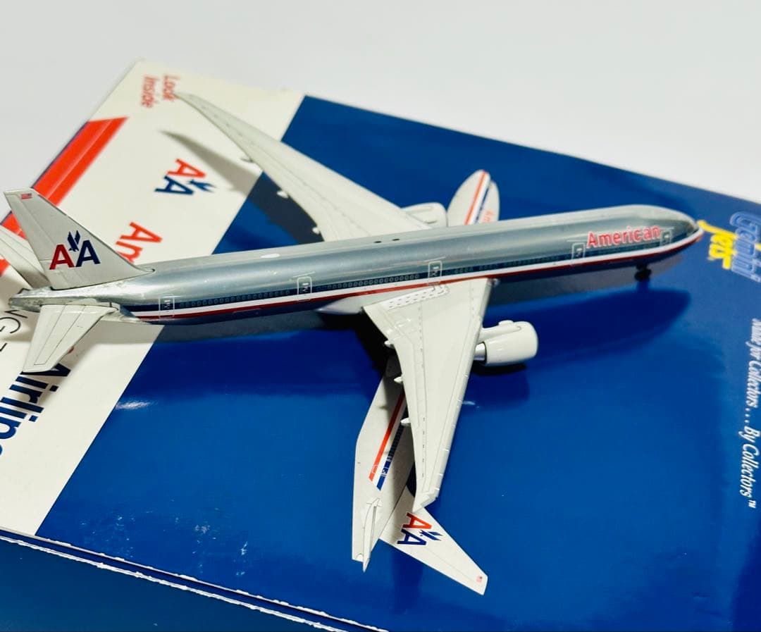 航空機・ヘリコプター Gemini 1/400 777-300ER American Airlines