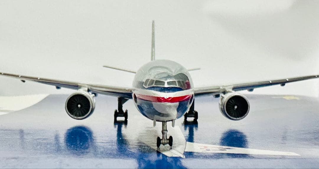 航空機・ヘリコプター Gemini 1/400 777-300ER American Airlines