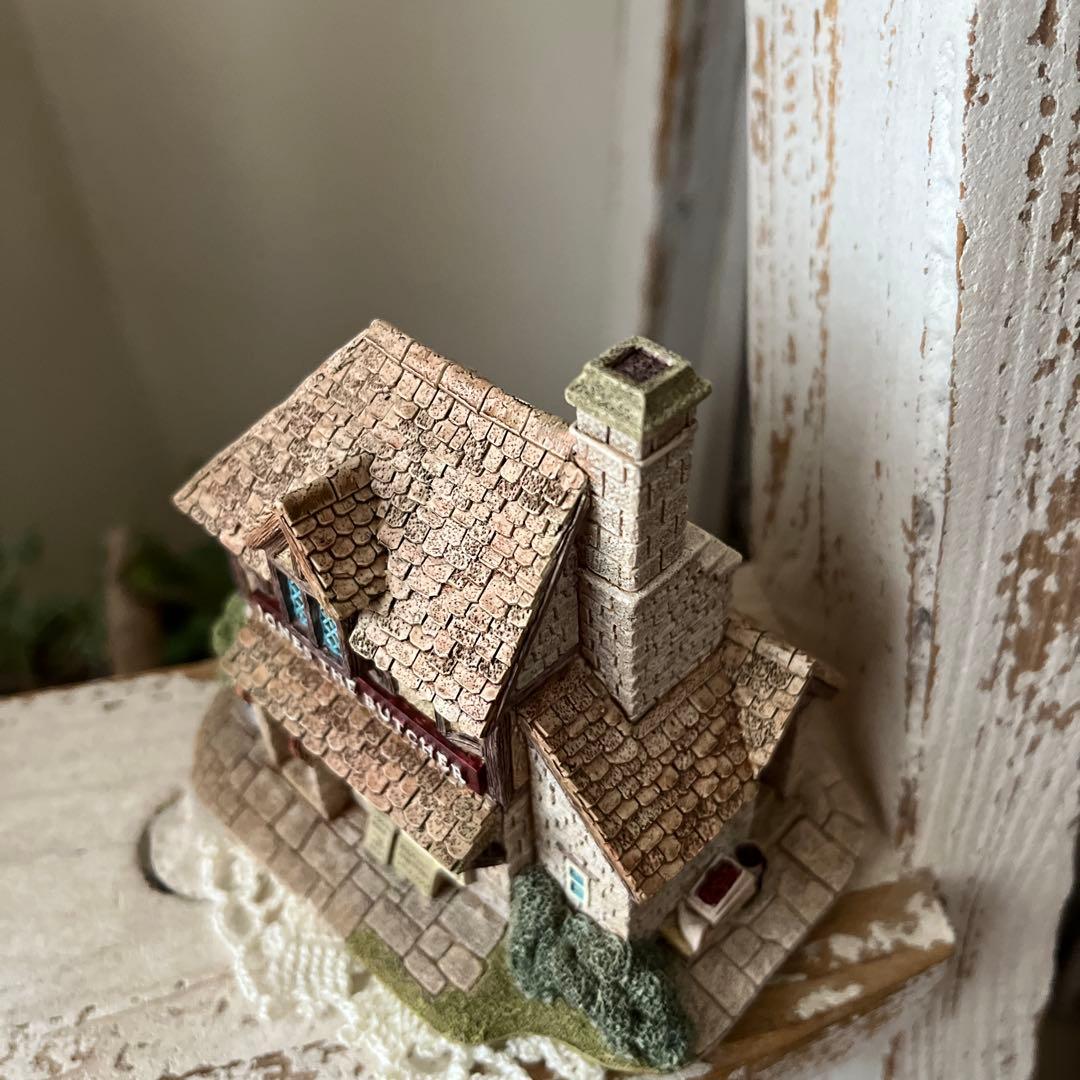 リリパットレーン　JONES THE BUTCHER