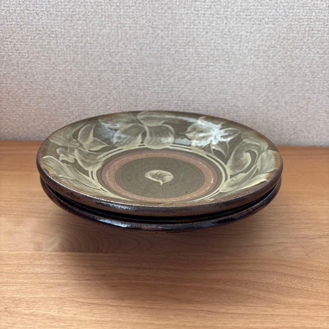 【新品未使用】沖縄　やちむん　7寸皿　２枚