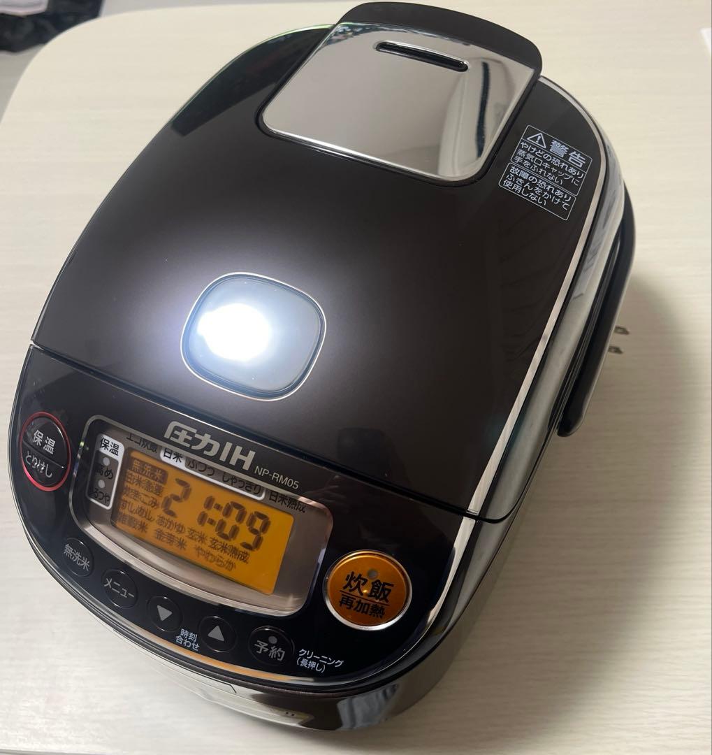 象印 ZOJIRUSHI 圧力IH炊飯ジャー NP-RM05 取扱説明書付き