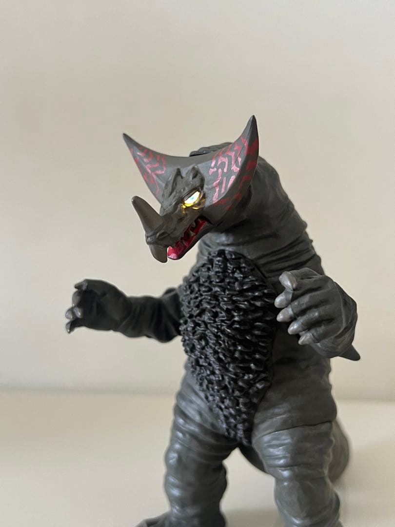 究極アルティメットルミナス　ゴモラ　プレミアムバンダイ限定