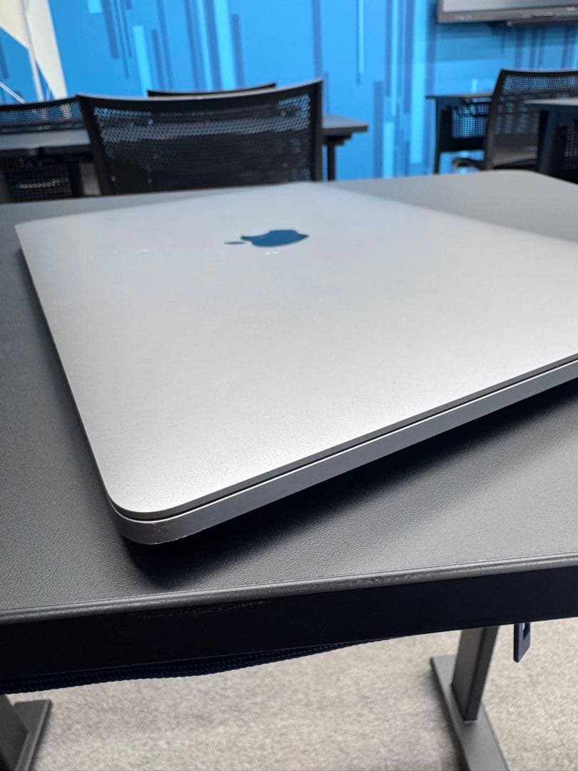 MacBook Pro 13インチ 2020,32GB,512SSD