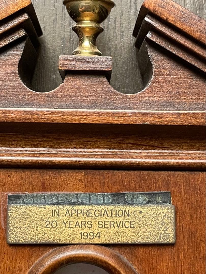 ハワードミラー 社製　アンティーク 壁掛け型 気象計 置き物