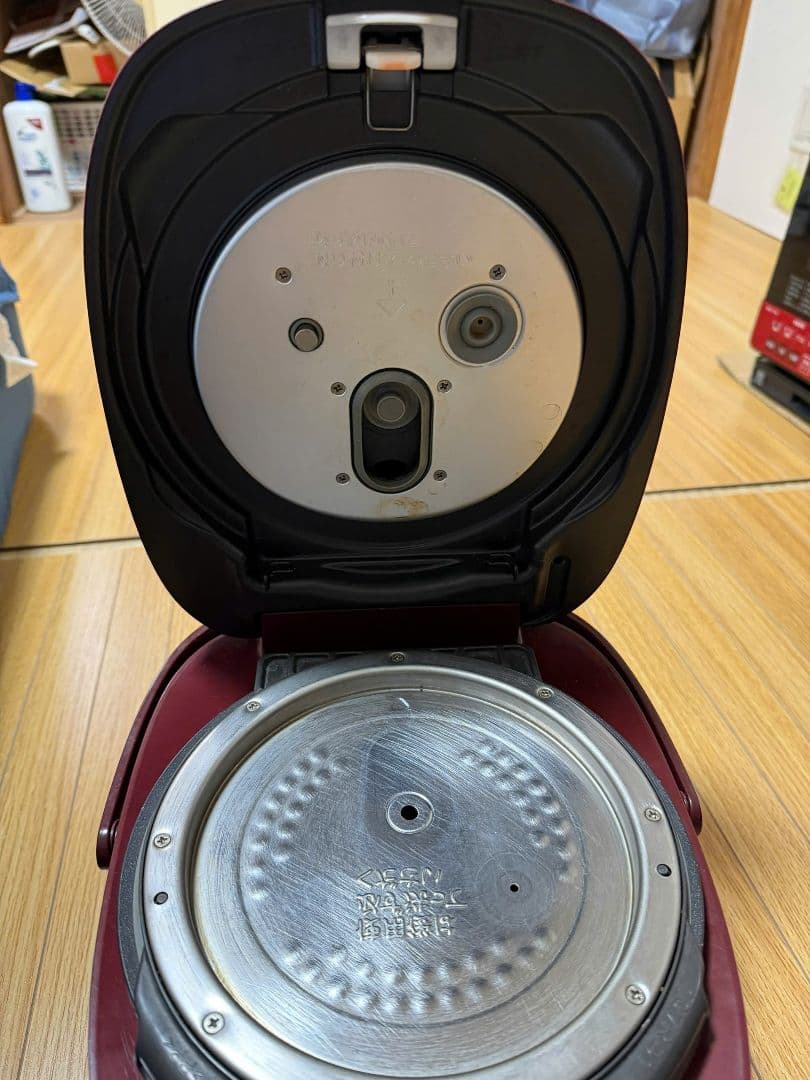 東芝 真空 IHジャー 炊飯器 RC-10VRM 5.5合炊き 2018年製