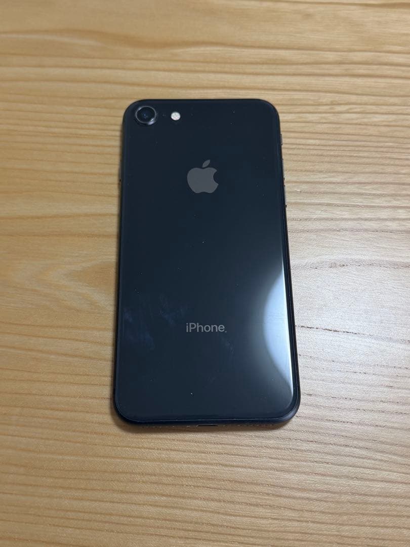 Apple iPhone8 ブラック 64GB