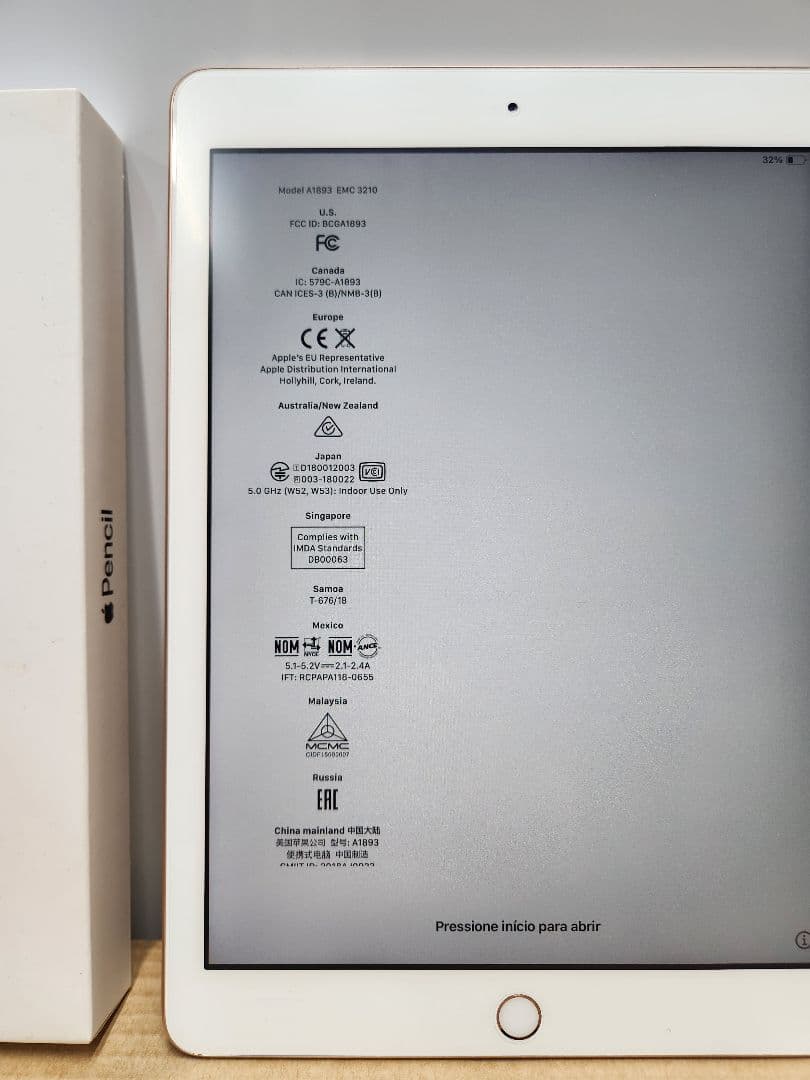 美品 iPad 第6世代 32GB A1893 Apple Pencil付