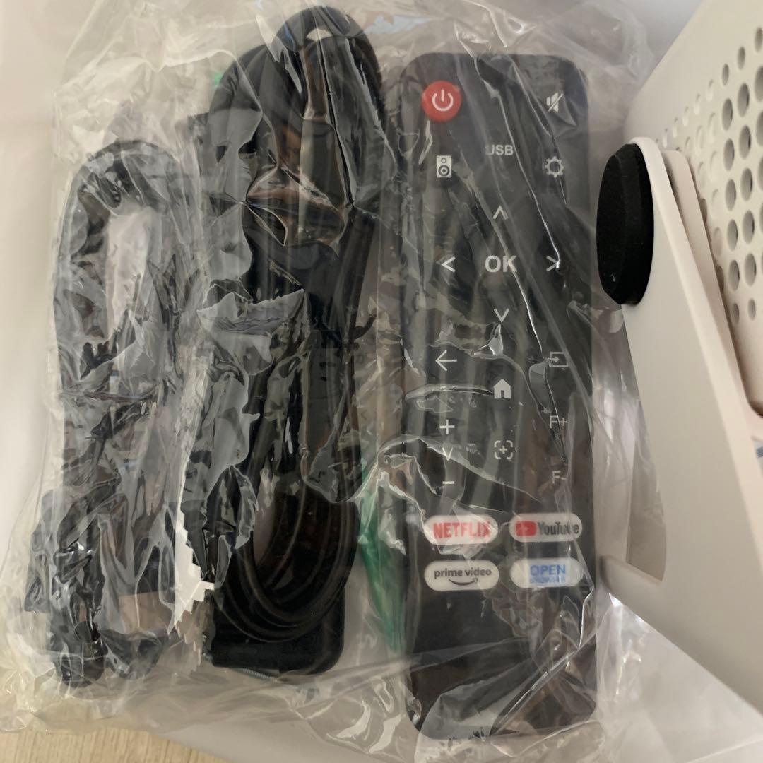 プロジェクター家庭用小型 天井 静音Netflix・Prime Video 美品