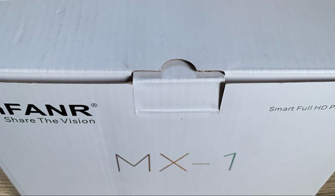 プロジェクター家庭用小型 天井 静音Netflix・Prime Video 美品