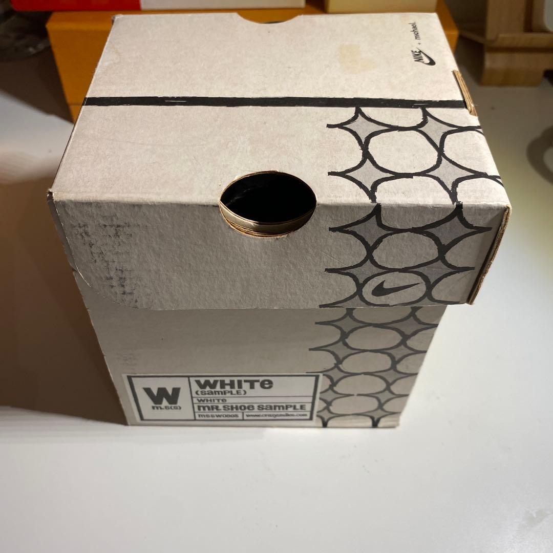 スポーツ Nike Mr. Shoe Story