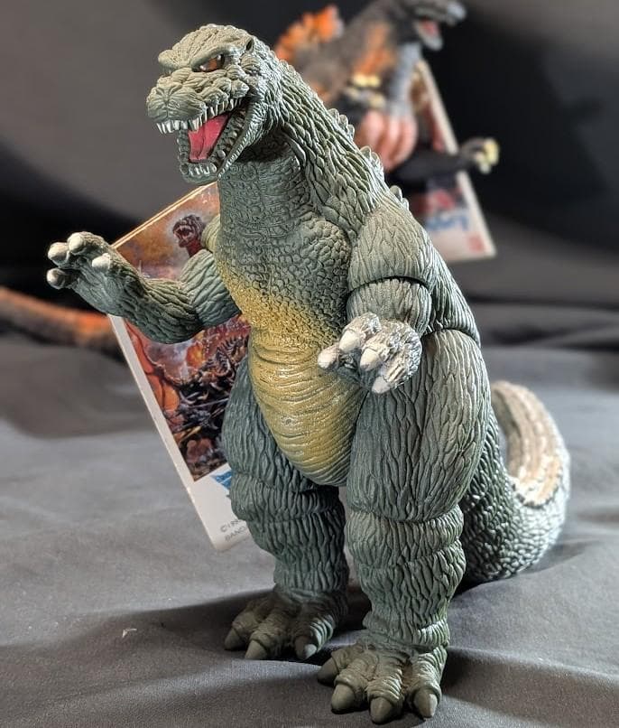 バーニングゴジラ＆ゴジラジュニア（バンダイ）タグ付ソフビフィギュア２体セット