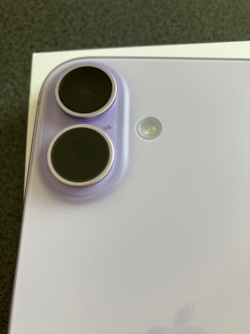 極上美品　充電100%Apple iPhone 17 256GB ラベンダー